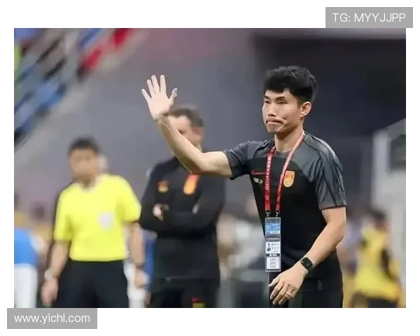 换帅后首战！国足大连集训启程，东亚杯剑指突破(1)